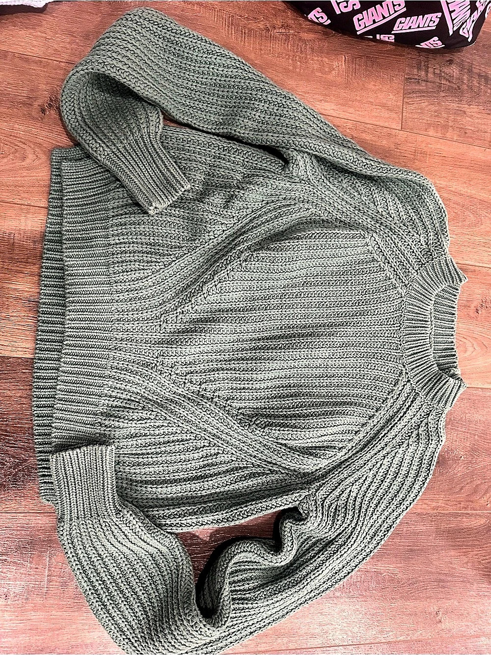 La Hearts Ribbed Crew Neck Sweater Green Large Like New